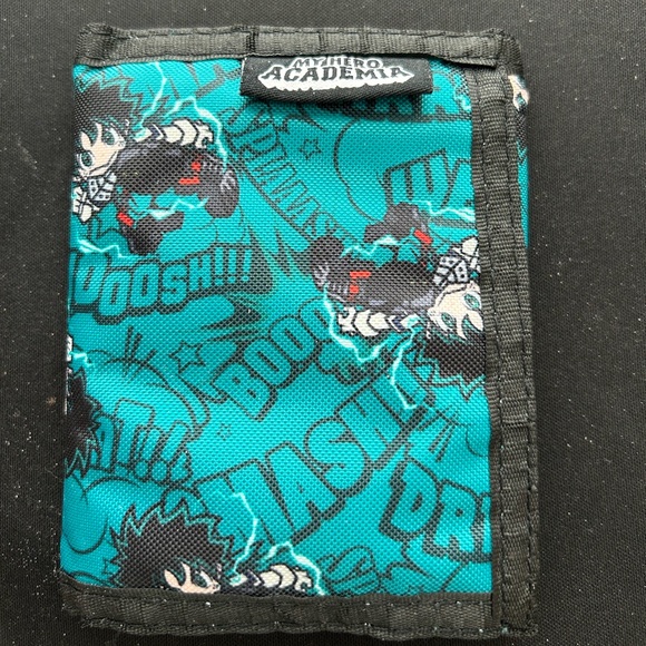 My Hero Academia Deku Velcro Wallet - Picture 1 of 6